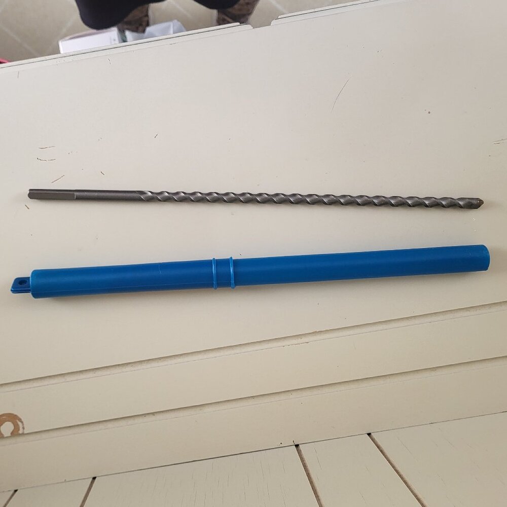 Various: Ceiling light globe, drill bit, 4-way key - Picture 3 of 6